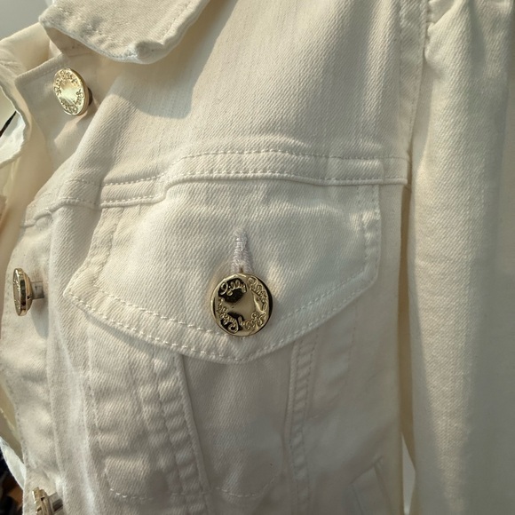 Lilly Pulitzer White Denim Jacket with Gold Buttons - Picture 3 of 8